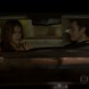Luiza (Bruna Marquezine) e Laerte (Gabriel Braga Nunes) se beijam no carro no capítulo desta segunda-feira, 14 de abril de 2014, em 'Em Família'
