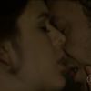 'Em Família': Luiza (Bruna Marquezine) e Laerte (Gabriel Braga Nunes) se beijam com paixão