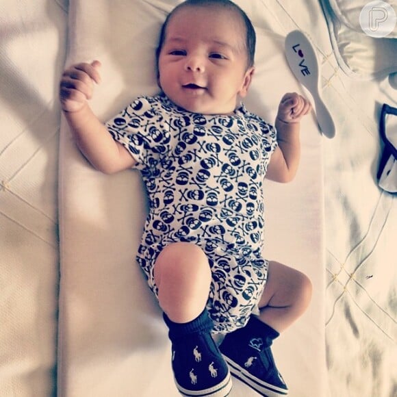 Zion, filho de Micael Borges, tem apenas 3 meses