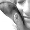 Olivia Wilde publica foto com o primeiro filho, Otis Alexander Sudeikis