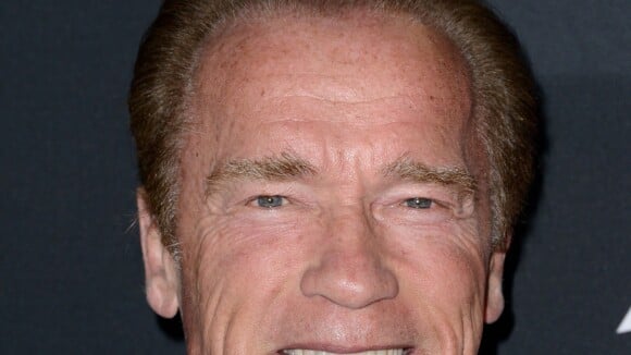 Arnold Schwarzenegger exige apenas bicicleta ergométrica para vir ao Brasil