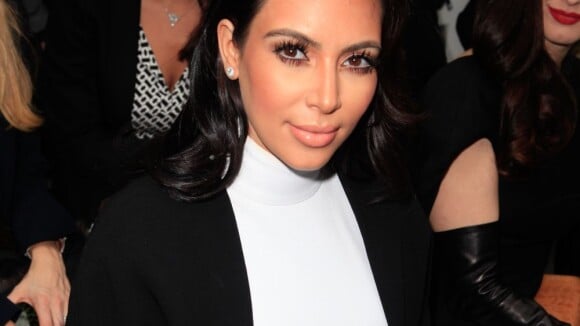 Kim Kardashian teria traído namorado jogador de futebol com Kanye West