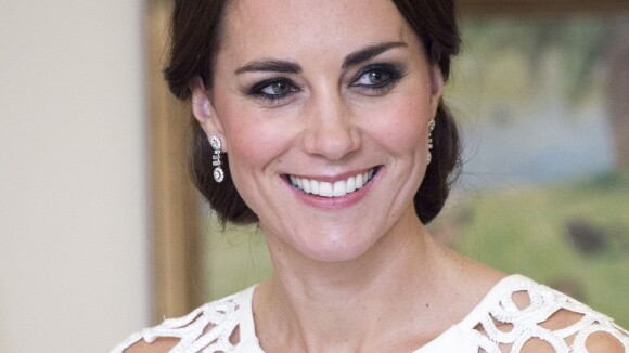 Anel de noivado de Kate Middleton custa mais de 1 milhão de reais