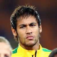 Neymar quer fazer novo corte de cabelo para Copa do Mundo: 'Em dúvida de qual'