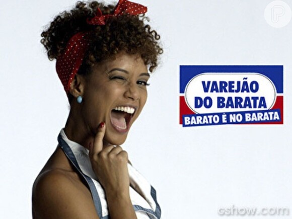 Verônica (Taís Araújo) foi garota propaganda das lojas de Barata (Leandro Hassum), em 'Geração Brasil'