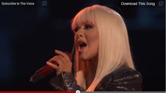 Christina Aguilera canta a música 'Just a fool' no programa 'The Voice'