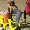 Carolina Dieckman se exercitou no final da tarde desta segunda-feira, 26 de maio de 2014, perto de sua casa, na praia de São Conrado, Zona Sul do Rio de Janeiro