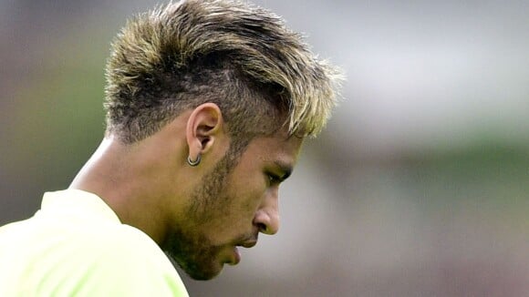 Copa 2014: Neymar fica loiro e jogadores apostam em penteados criativos. Confira