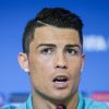Cristiano Ronaldo, atacante da Seleção de Portugal, exibe o seu topete impecável durante coletiva de imprensa realizada em Salvador, na véspera da sua estreia na Copa contra Alemanha