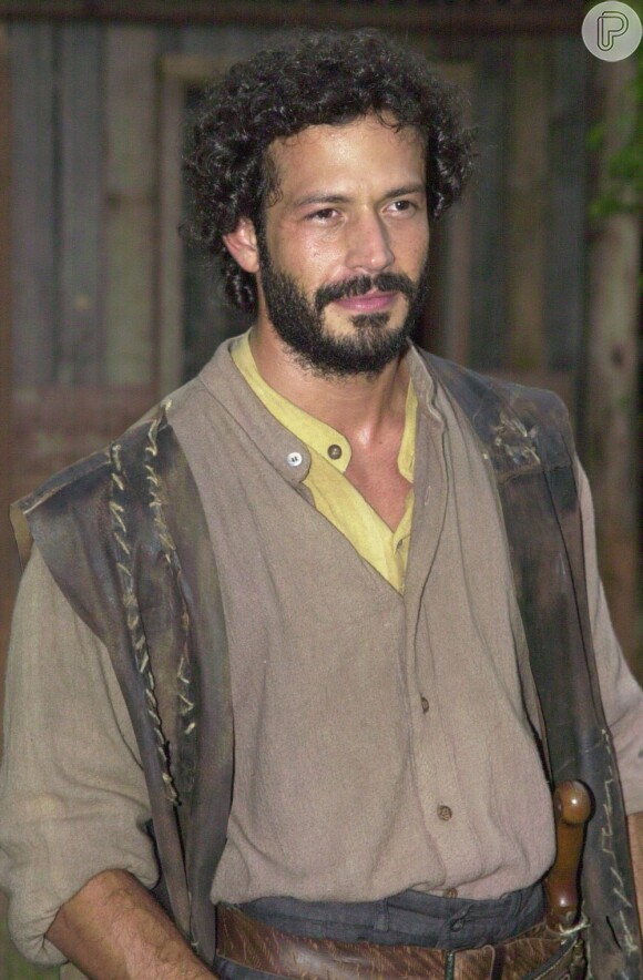 Malvino Salvador tinha muita barba em sua primeira novela, 'Cabocla', em 2004