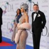 A premiação é realizada pelo Conselho de Estilistas de Moda da América; Rihanna foi homenageada com o prêmio de ícone fashion e atraiu olhares depois de optar por um vestido longo nude bastante revelador, do estilista Adam Selman