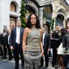 Rihanna viaja até Paris, na França, para lançar seu perfume, Rogue, na loja Sephora, em 4 de junho de 2014