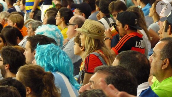 Famosos conferem jogo entre Argentina e Bósnia  no Maracanã, no Rio