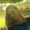 Carolina Dieckmann vai a estádio do Maracanã no Rio para conferir jogo entre Argentina e Bósnia