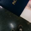 Gabriel Falcão publica foto do passaporte
