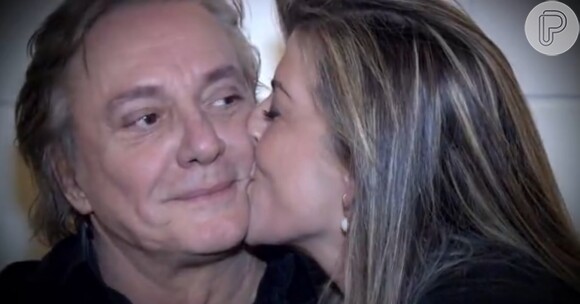 Fábio Jr. ganha beijo da namorada, Maria Fernanda