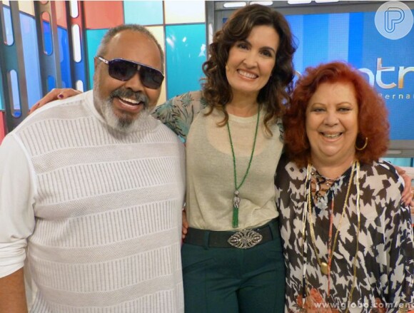 Jorge Aragão compareceu ao progrma 'Encontro com Fátima', na Globo; cantor posou com a cantora Beth Carvalho em 2013
