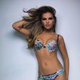 Mariana Rios exibiu ótima forma durante ensaio fotográfio para marca de lingerie