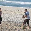 Isis Valverde treina futevôlei na manhã desta quarta-feira, 2 de julho de 2014, na praia da Barra da Tijuca, Zona Oeste do Rio de Janeiro