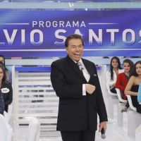 Silvio Santos nega ter se machucado em queda e volta ao SBT: 'Tudo normal'