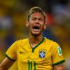 Por causa da fratura, Neymar está fora da Copa do Mundo 2014