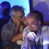 Caetano Veloso beija muito em show na Bahia
