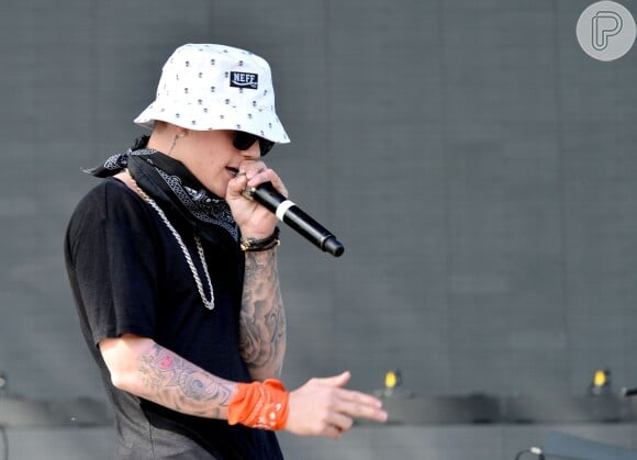Justin Bieber e um grupo de amigos atiraram ovos na casa de um vizinho no bairro de Calabasas, no norte de Los Angeles, em janeiro