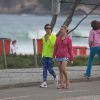 Giovanna Antonelli e Bianca Rinaldi gravam 'Em Família', na praia do Recreio dos Bandeirantes, no Rio de Janeiro (11 de julho de 2014)