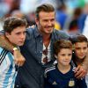 Brooklyn Beckham veio ao Brasil com o pai e os irmãos mais novos, Romeo e Cruz, para assistir ao final da Copa do Mundo 2014