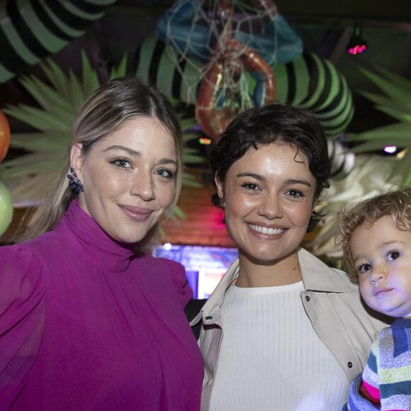 Sophie Charlotte levou Otto, de 2 anos, à festa de aniversário do filho de Luma Costa