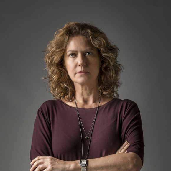 Cássia (Patricia Pillar) fica sabendo que a filha, Maria (Alice Wegmann), vai ganhar a liberdade no capítulo de quinta-feira, 28 de junho de 2018 da supersérie 'Onde Nascem os Fortes'