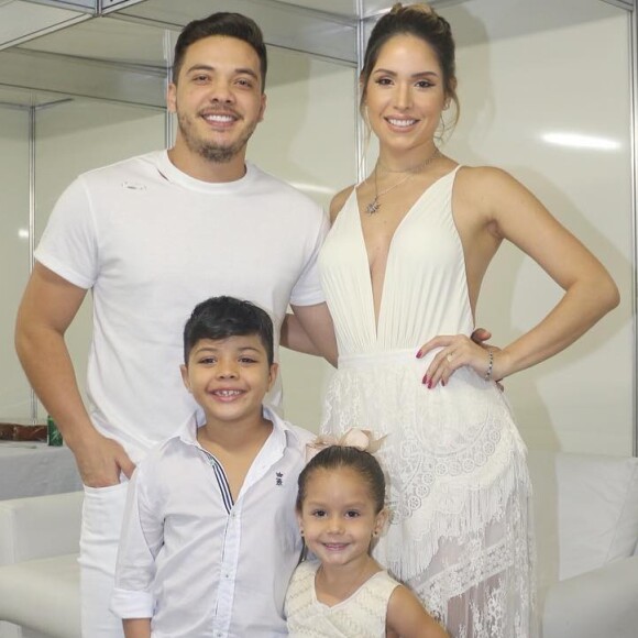 'É fácil apontar quem é a vítima no meio a tantas apelações, não é mesmo?', disparou Thyane Dantas, mulher de Wesley Safadão, no Instagram