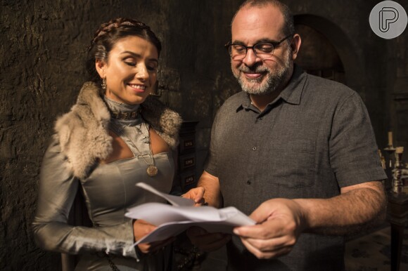 Paula Fernandes agradeceu Fabrício Mamberti, diretor artístico de 'Deus Salve o Rei', por realizar o sonho de interpretar uma princesa na ficção