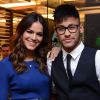 Neymar e Bruna Marquezine chegaram juntos para a exibição do último capítulo de 'Em Família'
