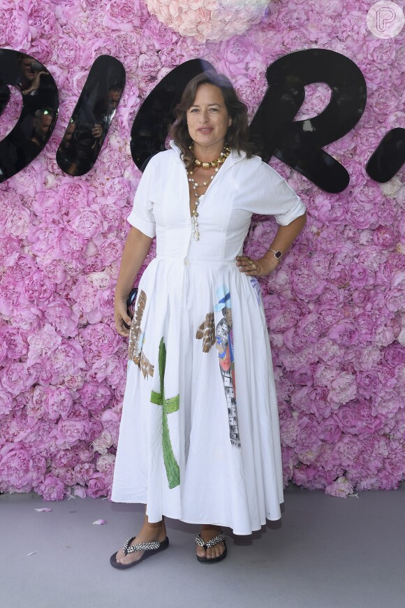 Jade Jagger prestigiou o desfile da coleção primavera/verão 2019 masculina da Dior, durante a Paris Fashion Week, neste sábado, 23 de junho de 2018
