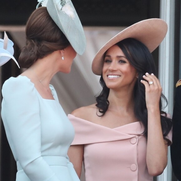 Meghan Markle recebe dicas de moda de Kate Middleton