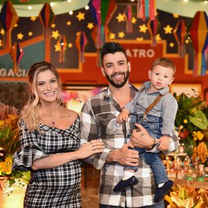 Gusttavo Lima e Andressa Suita comemoraram 1 ano do filho, Gabriel, nesta segunda-feira, 26 de junho de 2018