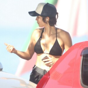 Nanda Costa esteve na praia de Ipanema, Zona Sul do Rio, nesta terça-feira, 26 de junho de 2018