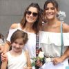 Flávia Alessandra visitou o Palácio de Versalhes, em Paris, com as filhas: 'Mamãe feliz'