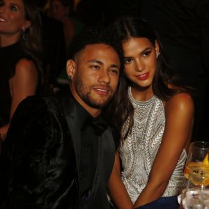 Bruna Marquezine acompanhou a vitória do namorado, Neymar, e da seleção na Rússia nesta quarta-feira, 27 de junho de 2018
