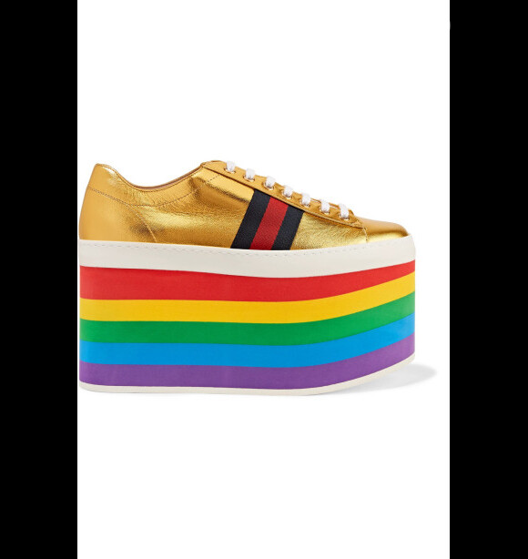 O tênis da Gucci ostenta o arco-íris na plataforma