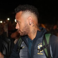 Neymar muda de visual novamente na Copa do Mundo e abandona fios loiros