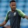 Neymar mudou o cabelo para a partida entre Brasil e México