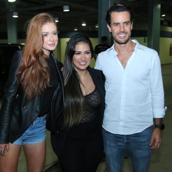 Marina Ruy Barbosa repetiu o look, só que com bota de cano médio, para curtir o festival Tim Music no início do mês passado