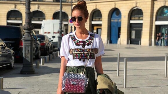 Marina Ruy Barbosa passeia em Paris com look casual e bolsa Valentino. Detalhes!