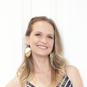 Fernanda Rodrigues foi elogiada ao ser comparada com Larissa Manoela: 'Muito parecidas! Lindas! Fernanda sempre com essa cara de menina'