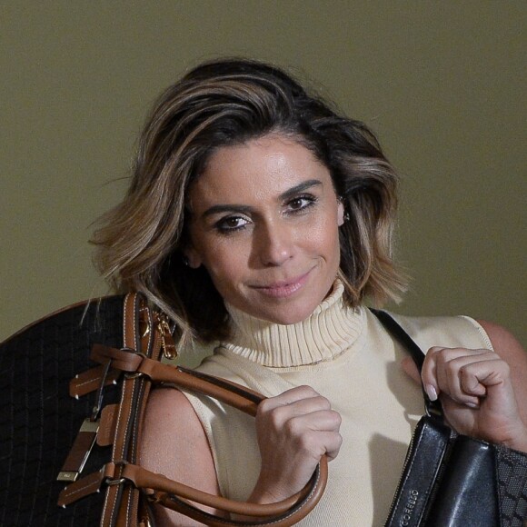 Giovanna Antonelli em making off da nova campanha da verão 2019 da marca Corello, em São Paulo, neste domingo, 8 de julho de 2018