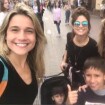 Fernanda Gentil brinca com família em passeio na Rússia: 'Labirinto de espelhos'