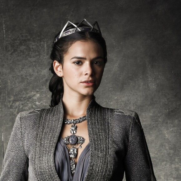 Catarina (Bruna Marquezine) nem se abala com as acusações de Amália (Marina Ruy Barbosa) nos próximos capítulos da novela 'Deus Salve o Rei', adianta o colunista de TV Daniel Castro: 'Não tem nenhuma prova contra mim'