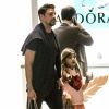 Cauã Reymond leva a filha, Sofia, para curtir passeio no shopping Village Mall, na zona oeste do Rio de Janeiro, na noite desta quarta-feira, 11 de julho de 2018